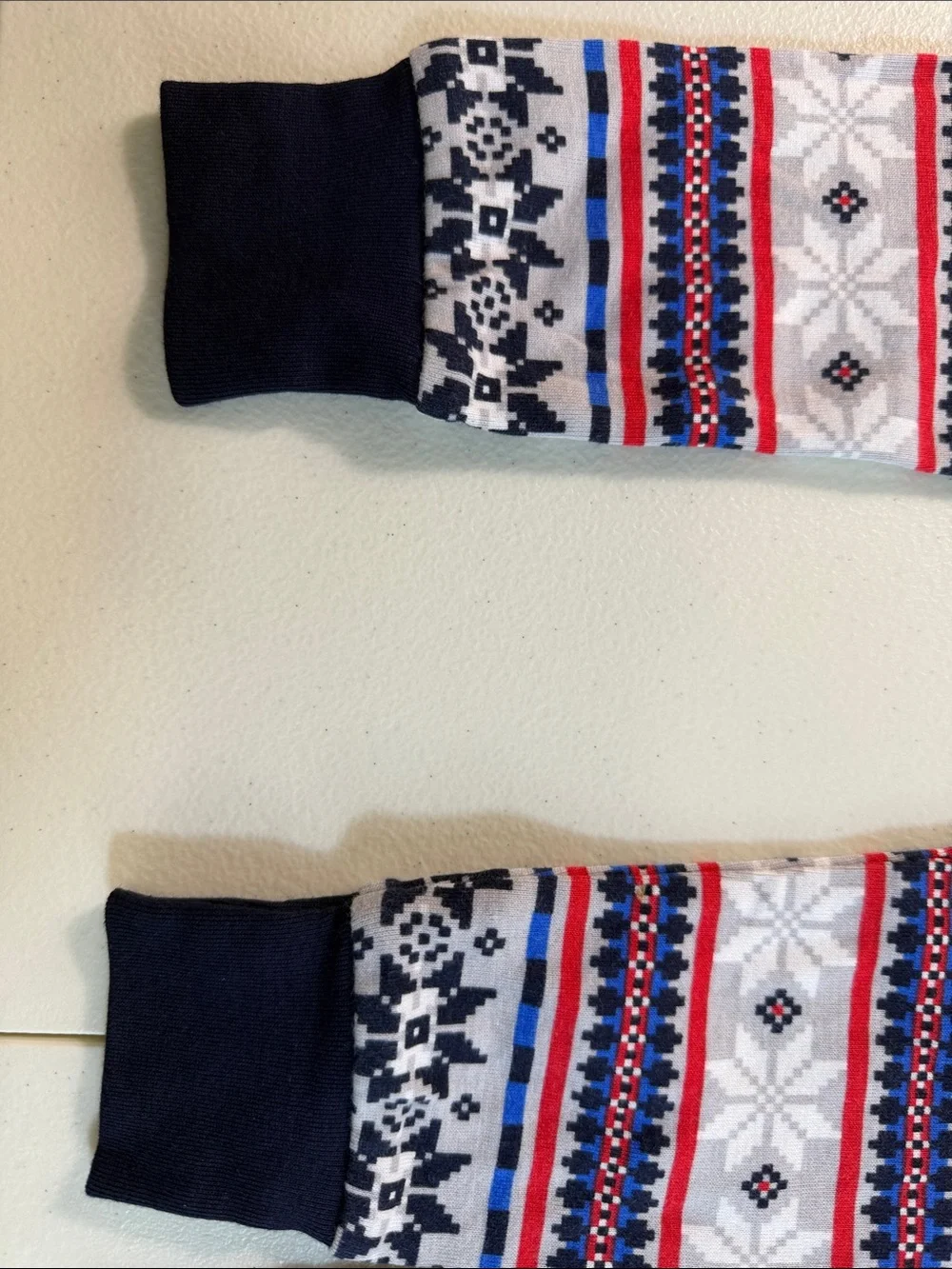 Old Navy pair includes